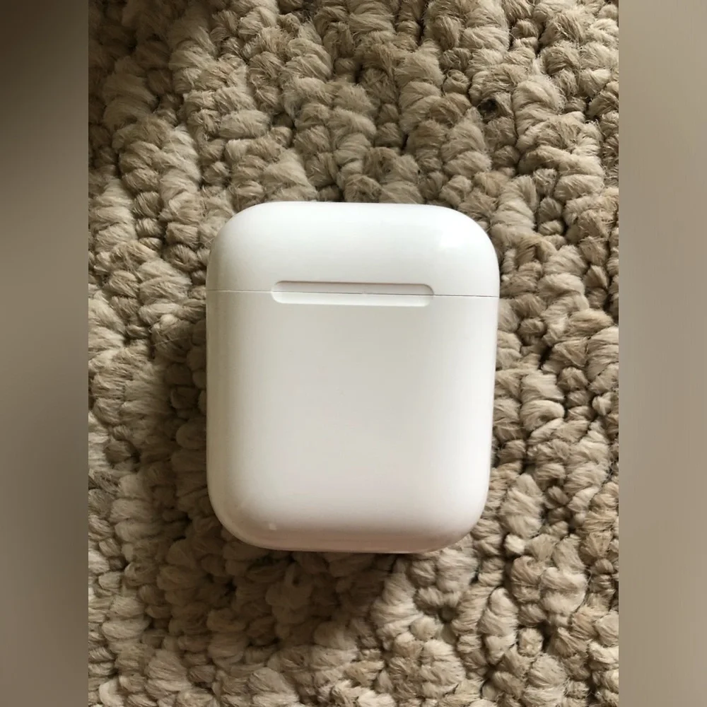 Apple Airpods 1st Gen Authentic Replacement Charging Charger Case A1602 with box